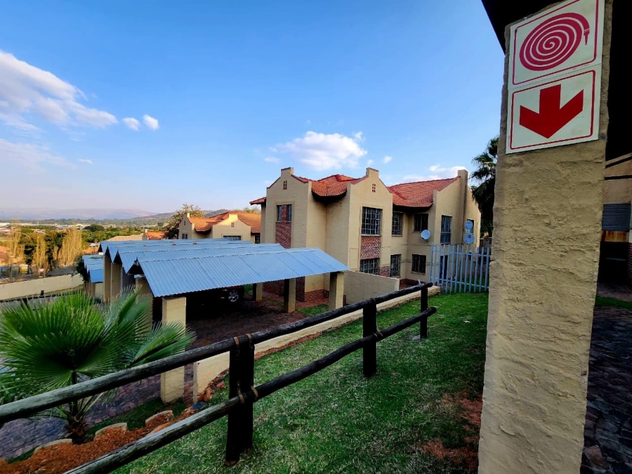 3 Bedroom Property for Sale in Azalea Park North West
